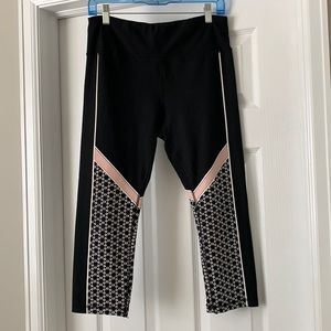 Black Capri leggings- Size Large